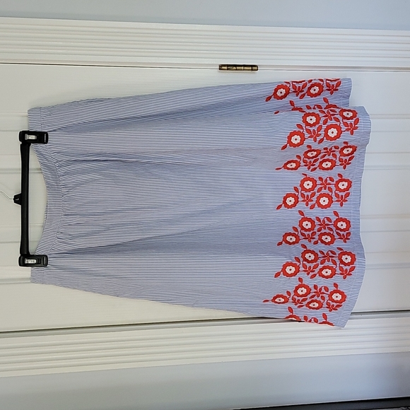 Boden Dresses & Skirts - BODEN EMBROIDERED SKIRT 12 LARGE L